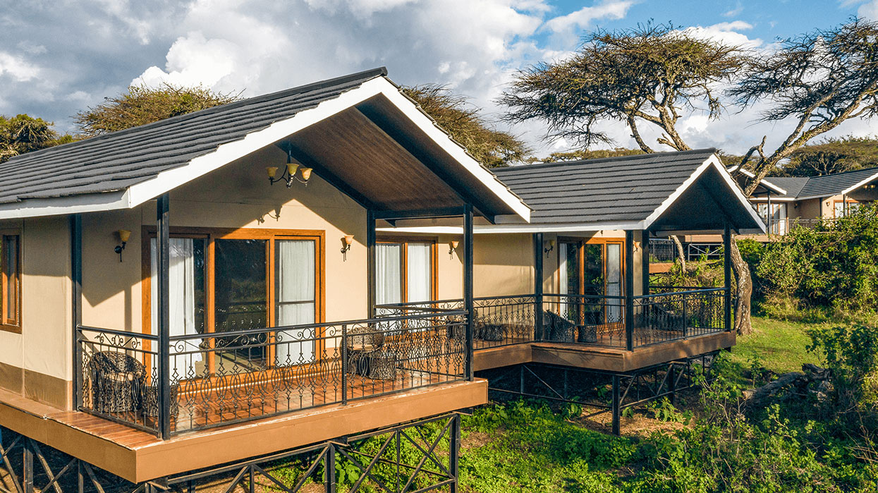 Lions paws Luxury Tented Camp Ngorongoro Crater_tanzania_Safari